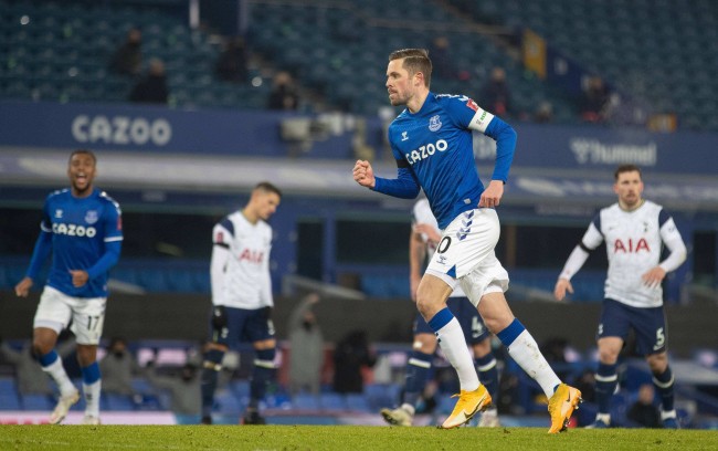 合进行这样 合进行这样